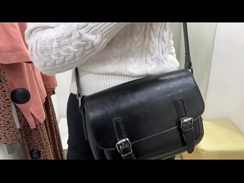 ❤️ خودارضایی عمومی عوضی جوان FeralBerry با دیلدو در اتاق تناسب ❤️ لعنتی در fa.pornpk.ru ❌